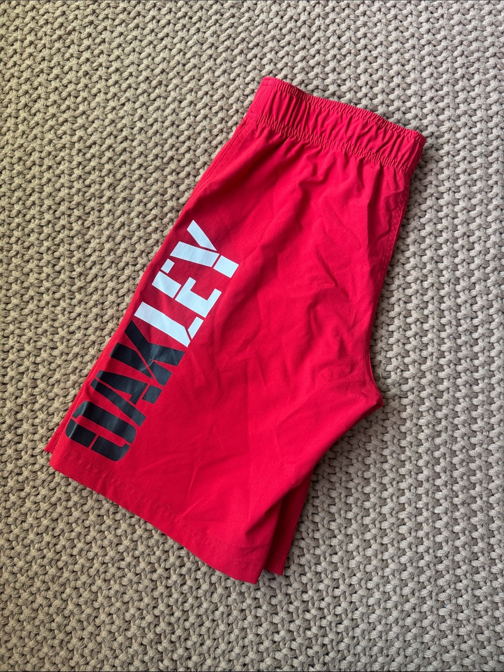 Oakley Mens Athletic Board Shorts Swim Trunks Red Size 31 Side Logo